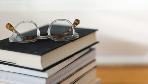 books, reading, glasses-3733892.jpg